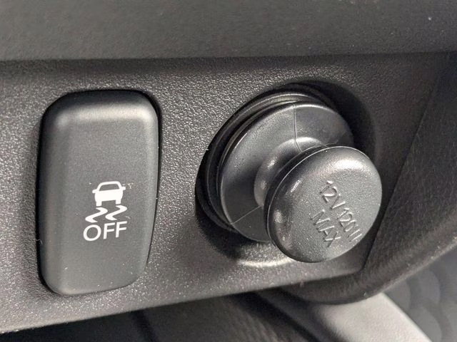 2026 Alloy Silver Metallic Mitsubishi Outlander Sport 2.0 ES 4X4 SUV