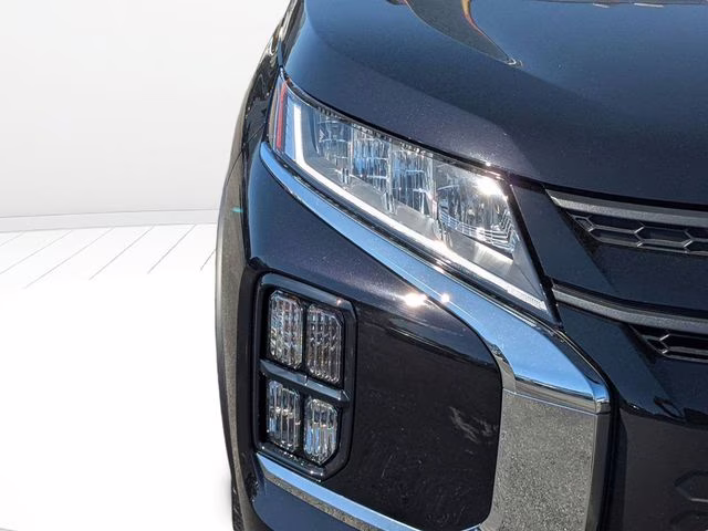 2026 Labrador Black Pearl Mitsubishi Outlander Sport 2.0 LE 4X4 SUV