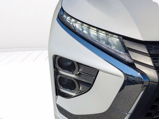 2026 White Diamond Mitsubishi Eclipse Cross ES 4X4 SUV