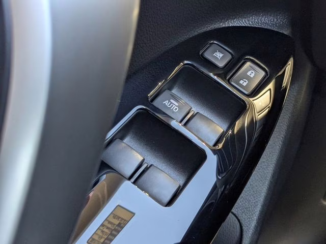 2026 Alloy Silver Metallic Mitsubishi Eclipse Cross LE 4X4 SUV