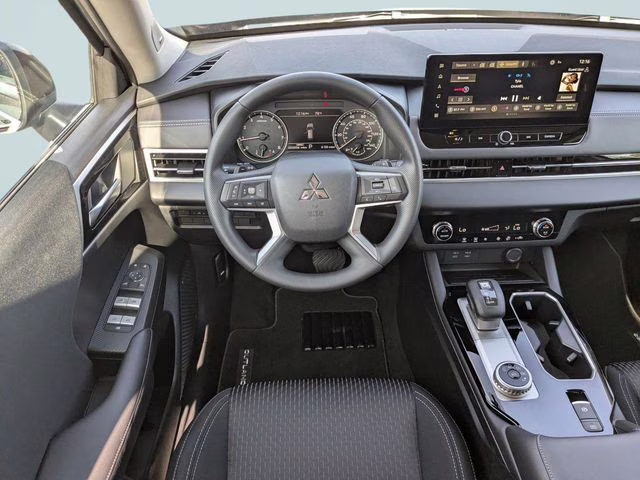 2026 Black Diamond Mitsubishi Outlander ES FWD SUV