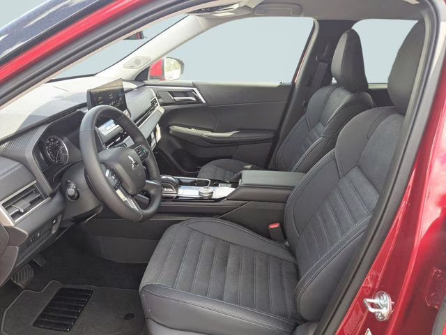 2026 Red Diamond Mitsubishi Outlander SE FWD SUV