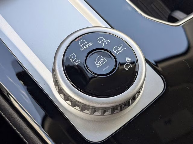 2026 Red Diamond Mitsubishi Outlander SE FWD SUV