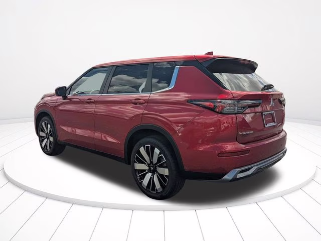 2026 Red Diamond Mitsubishi Outlander SE FWD SUV