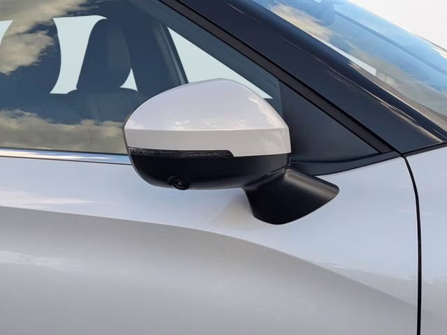 2026 White Diamond Mitsubishi Outlander SE FWD SUV