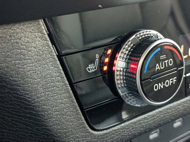 2026 White Diamond Mitsubishi Outlander SE FWD SUV