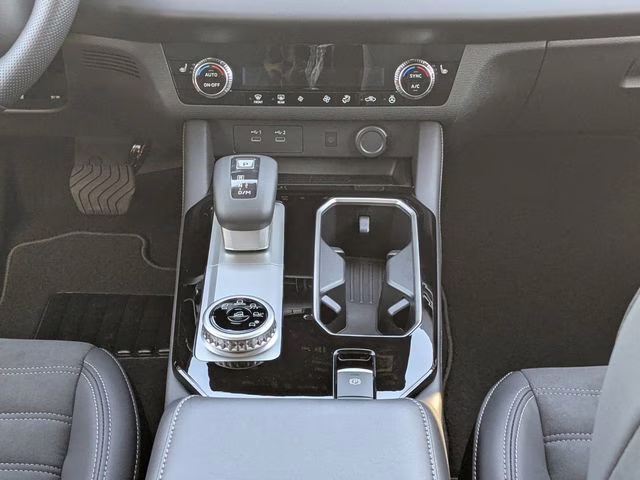 2026 Graphite Gray Mitsubishi Outlander SE FWD SUV