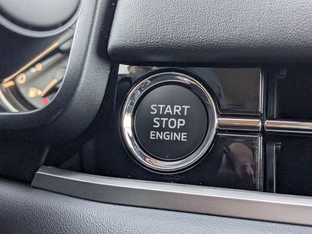 2026 Graphite Gray Mitsubishi Outlander SE FWD SUV