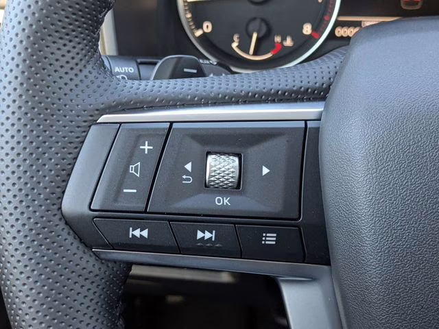 2026 Moonstone Gray Metallic Mitsubishi Outlander SE FWD SUV