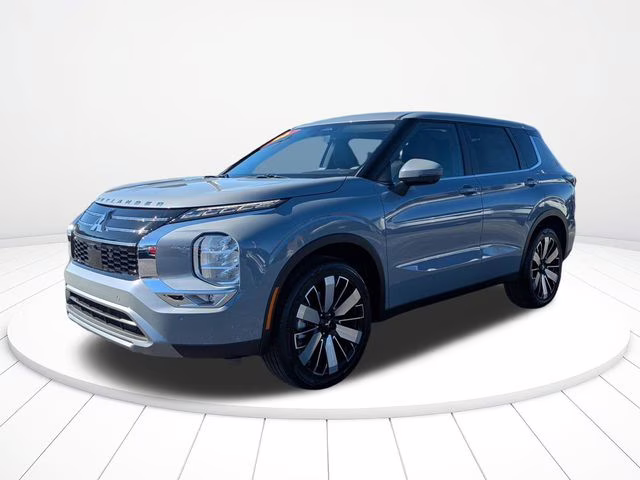 2026 Moonstone Gray Metallic Mitsubishi Outlander SE FWD SUV