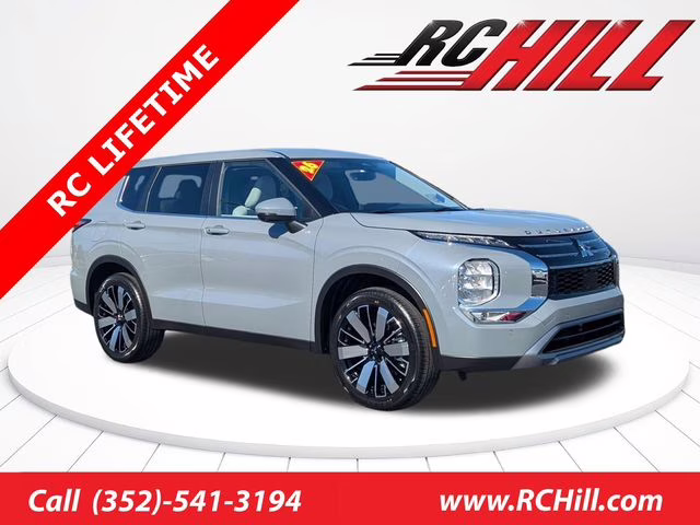 2026 Moonstone Gray Metallic Mitsubishi Outlander SE FWD SUV