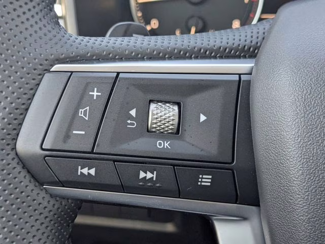 2026 Moonstone Gray Metallic Mitsubishi Outlander SE FWD SUV