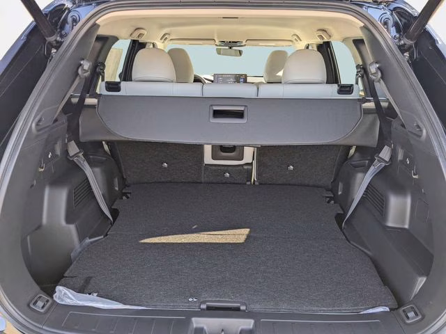 2026 Black Diamond Mitsubishi Outlander SE FWD SUV