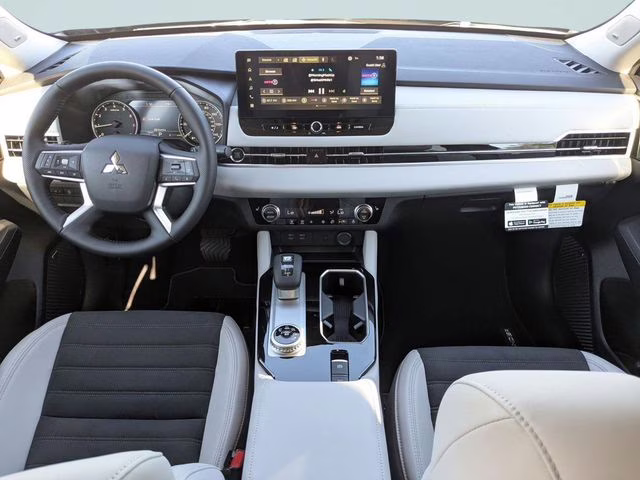 2026 Black Diamond Mitsubishi Outlander SE FWD SUV