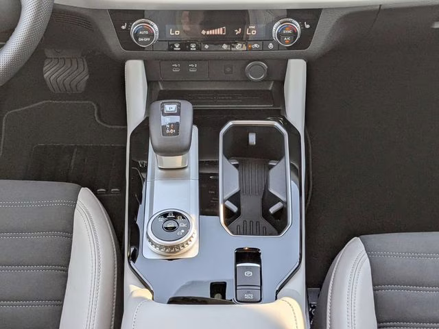 2026 Black Diamond Mitsubishi Outlander SE FWD SUV