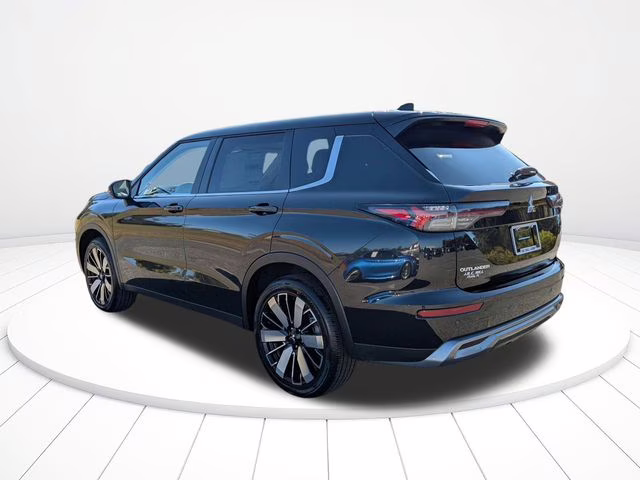 2026 Black Diamond Mitsubishi Outlander SE FWD SUV