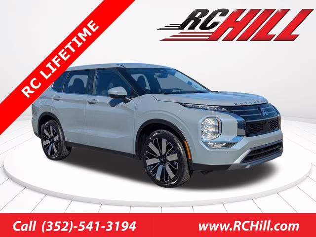 2026 Moonstone Gray Metallic Mitsubishi Outlander SE FWD SUV