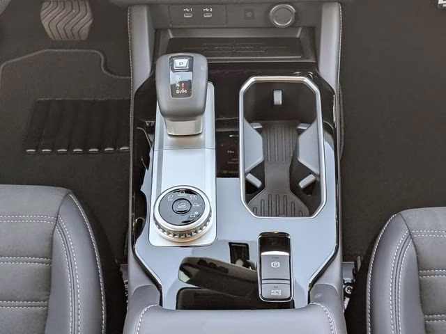 2026 Moonstone Gray Metallic Mitsubishi Outlander SE FWD SUV