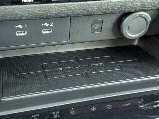 2026 Moonstone Gray Metallic Mitsubishi Outlander SE FWD SUV