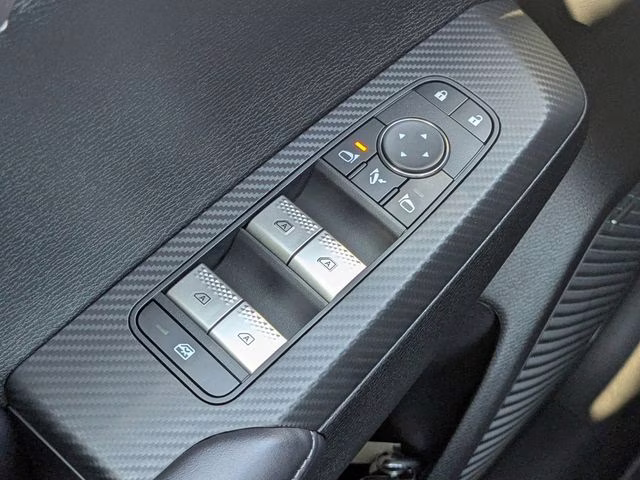 2026 Moonstone Gray Metallic Mitsubishi Outlander SE FWD SUV