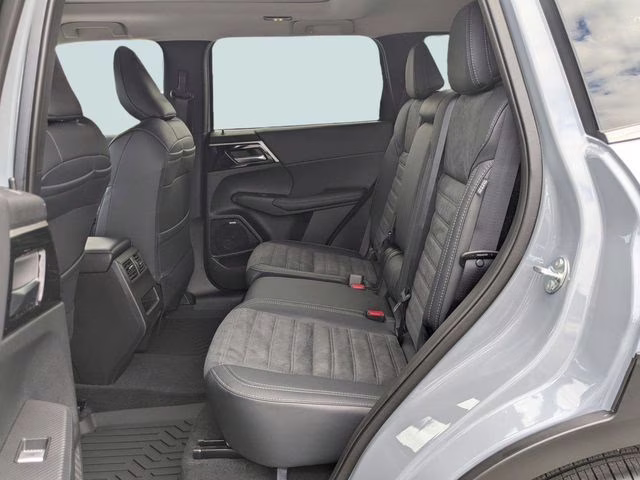 2026 Moonstone Gray/Black Roof Mitsubishi Outlander Trail Edition AWD SUV