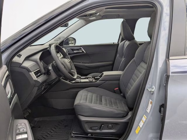 2026 Moonstone Gray/Black Roof Mitsubishi Outlander Trail Edition AWD SUV