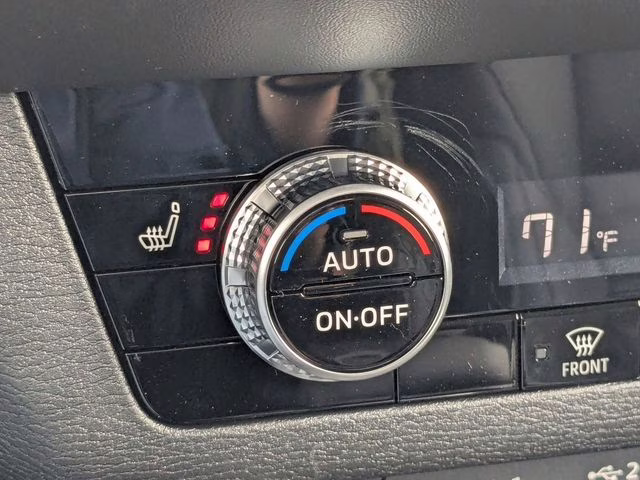 2026 Moonstone Gray/Black Roof Mitsubishi Outlander Trail Edition AWD SUV