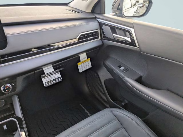 2026 Moonstone Gray/Black Roof Mitsubishi Outlander Trail Edition AWD SUV