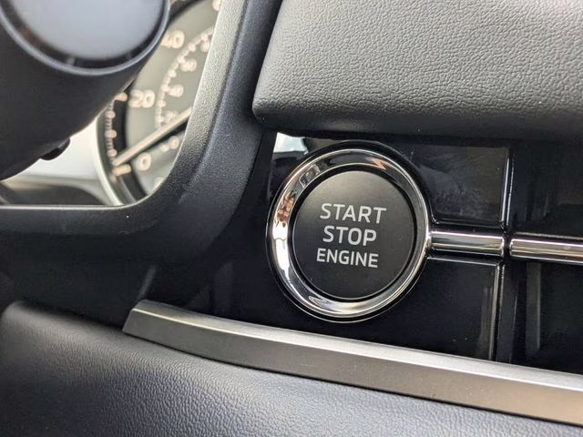 2026 White Diamond/Black Roof Mitsubishi Outlander Trail Edition AWD SUV