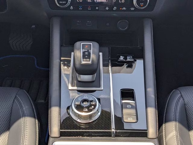 2025 White Diamond Mitsubishi Outlander PHEV SEL Black Edition AWD SUV