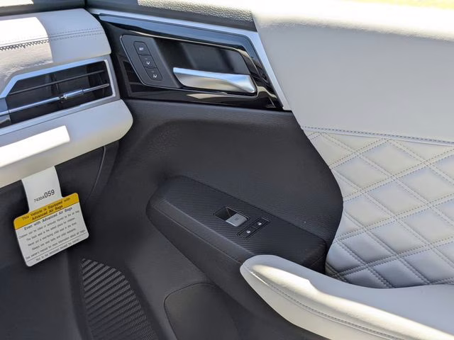 2025 Alloy Silver Metallic Mitsubishi Outlander PHEV SEL AWD SUV