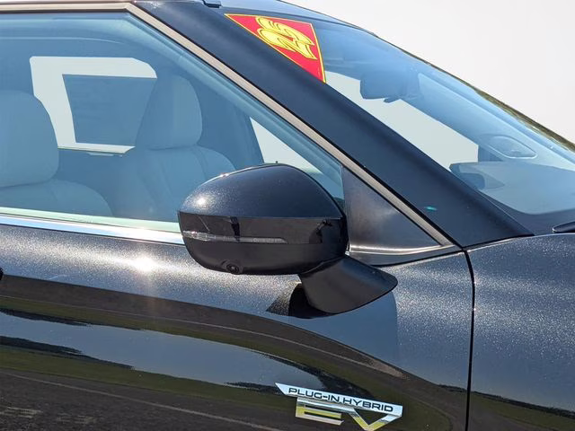 2025 Blck Diamond/Alloy Silver Mitsubishi Outlander PHEV SEL Platinum Edition AWD SUV