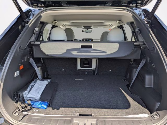 2025 Blck Diamond/Alloy Silver Mitsubishi Outlander PHEV SEL Platinum Edition AWD SUV