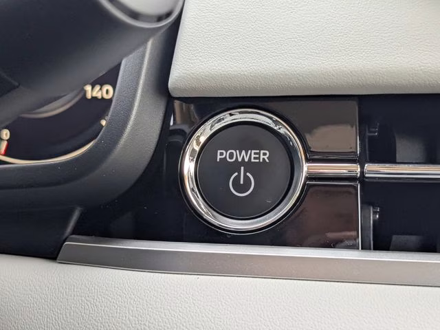 2025 Blck Diamond/Alloy Silver Mitsubishi Outlander PHEV SEL Platinum Edition AWD SUV