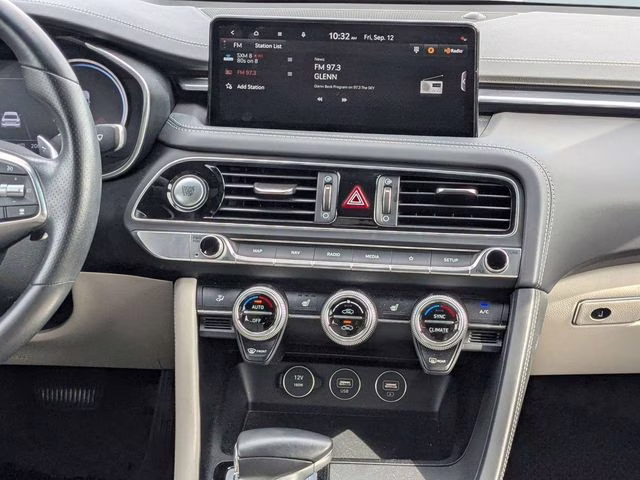 2022 Siberian Ice Genesis G70 2.0T RWD Sedan