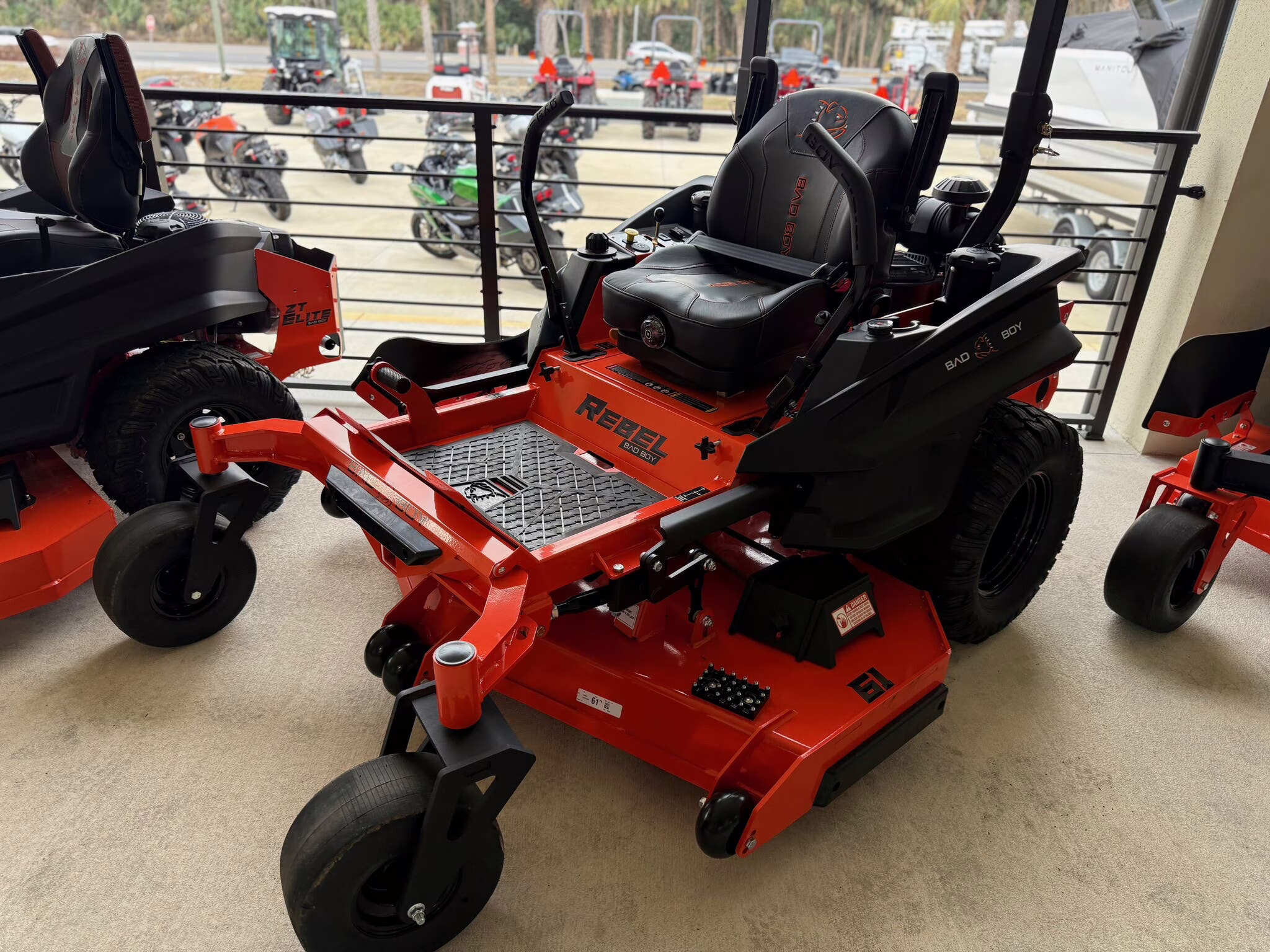 2026 Bad Boy Mowers Outlaw Rebel 61 Lawn Mower