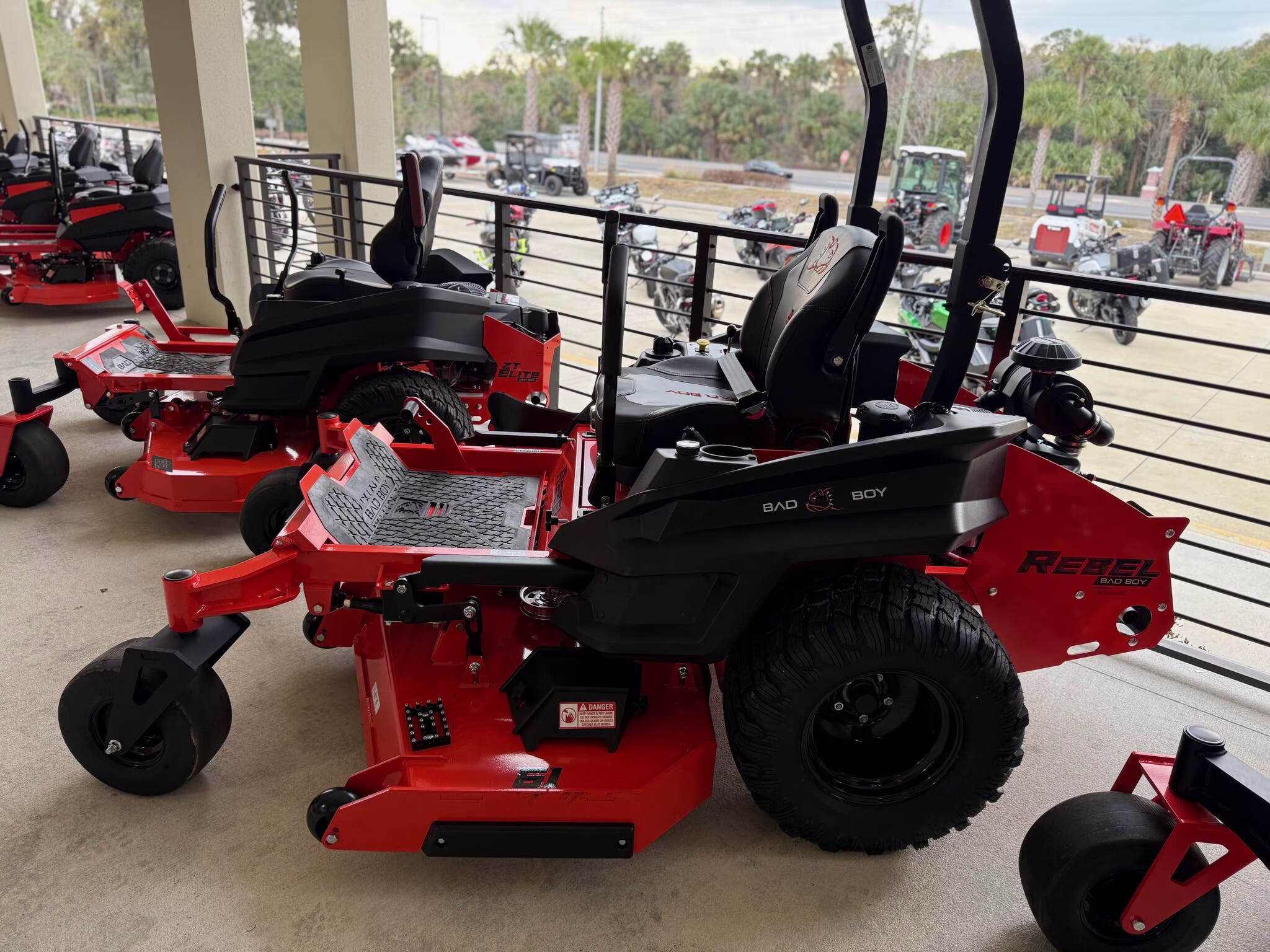 2026 Bad Boy Mowers Outlaw Rebel 61 Lawn Mower