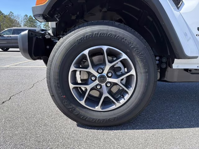 2026 Bright White Clearcoat Jeep Gladiator Sport S 4X4 Truck