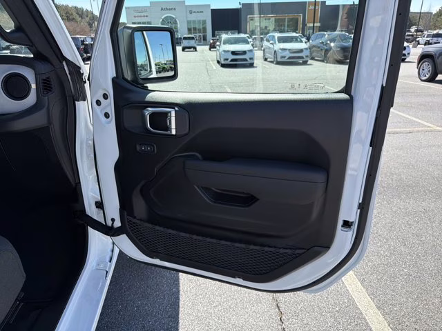 2026 Bright White Clearcoat Jeep Gladiator Sport S 4X4 Truck