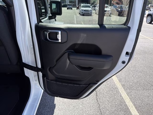 2026 Bright White Clearcoat Jeep Gladiator Sport S 4X4 Truck