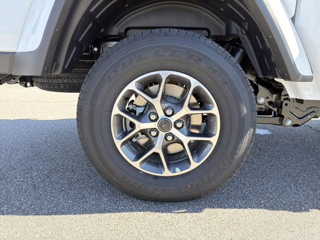 2026 Bright White Clearcoat Jeep Gladiator Sport S 4X4 Truck