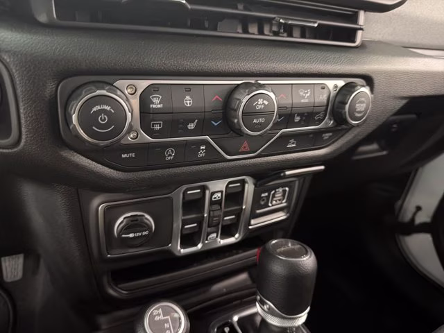 2026 Bright White Clearcoat Jeep Gladiator Sport S 4X4 Truck