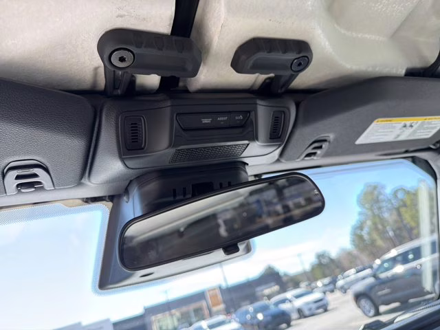 2026 Bright White Clearcoat Jeep Gladiator Sport S 4X4 Truck