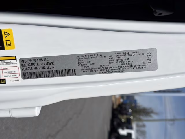 2026 Bright White Clearcoat Jeep Gladiator Sport S 4X4 Truck