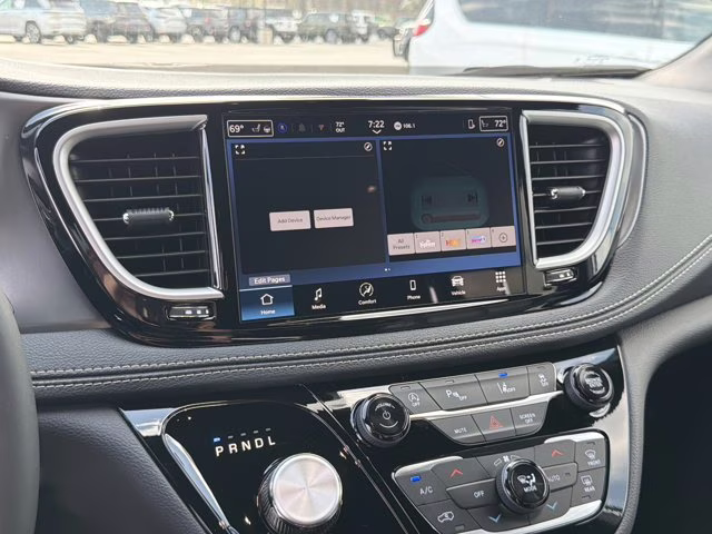 2026 Bright White Clearcoat Chrysler Pacifica Select FWD Van