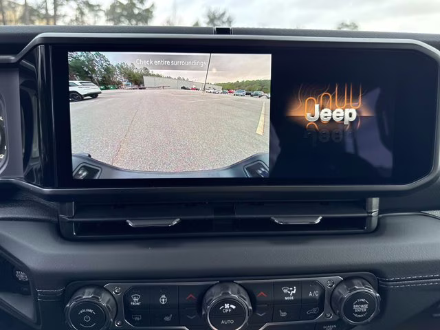 2026 41 Jeep Gladiator Sahara 4X4 Truck