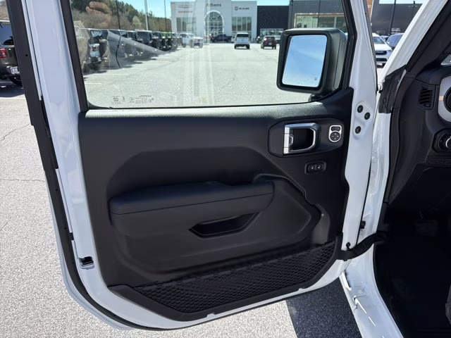 2026 Bright White Clearcoat Jeep Gladiator Sport S 4X4 Truck