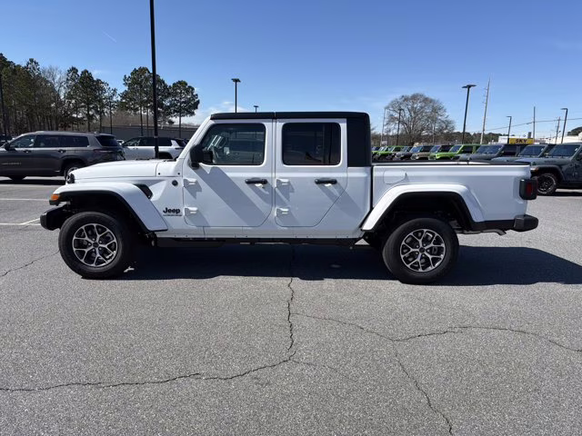 2026 Bright White Clearcoat Jeep Gladiator Sport S 4X4 Truck