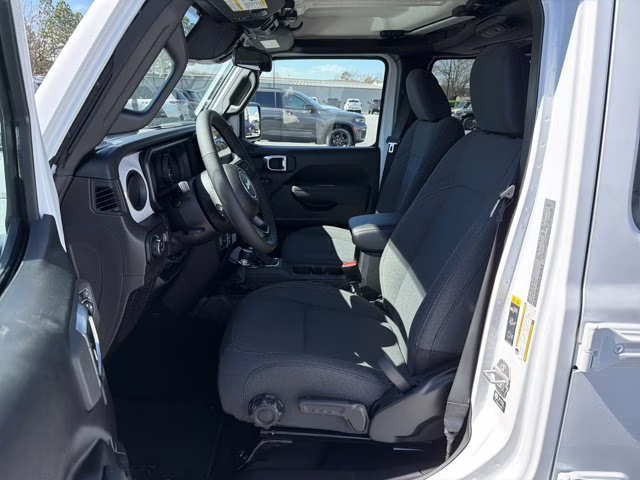 2026 Bright White Clearcoat Jeep Gladiator Sport S 4X4 Truck