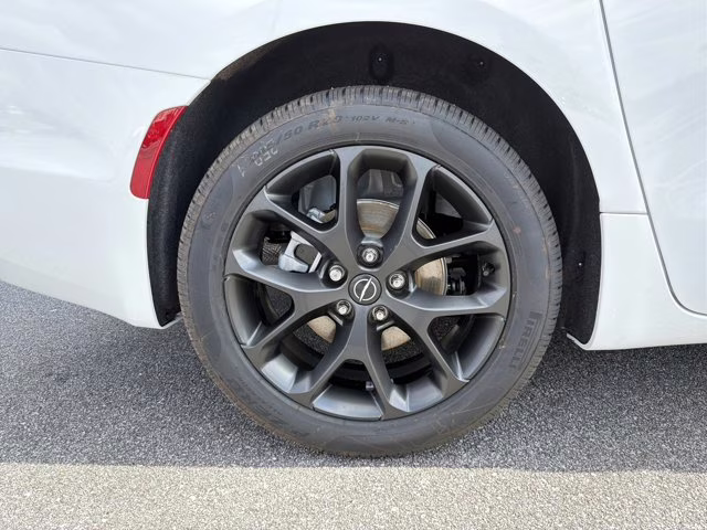 2026 Bright White Clearcoat Chrysler Pacifica Select FWD Van